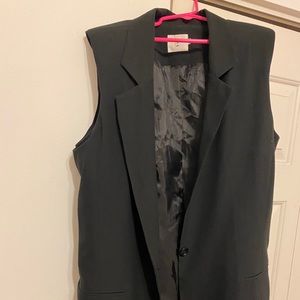 Women’s Sleeveless long blazer jacket